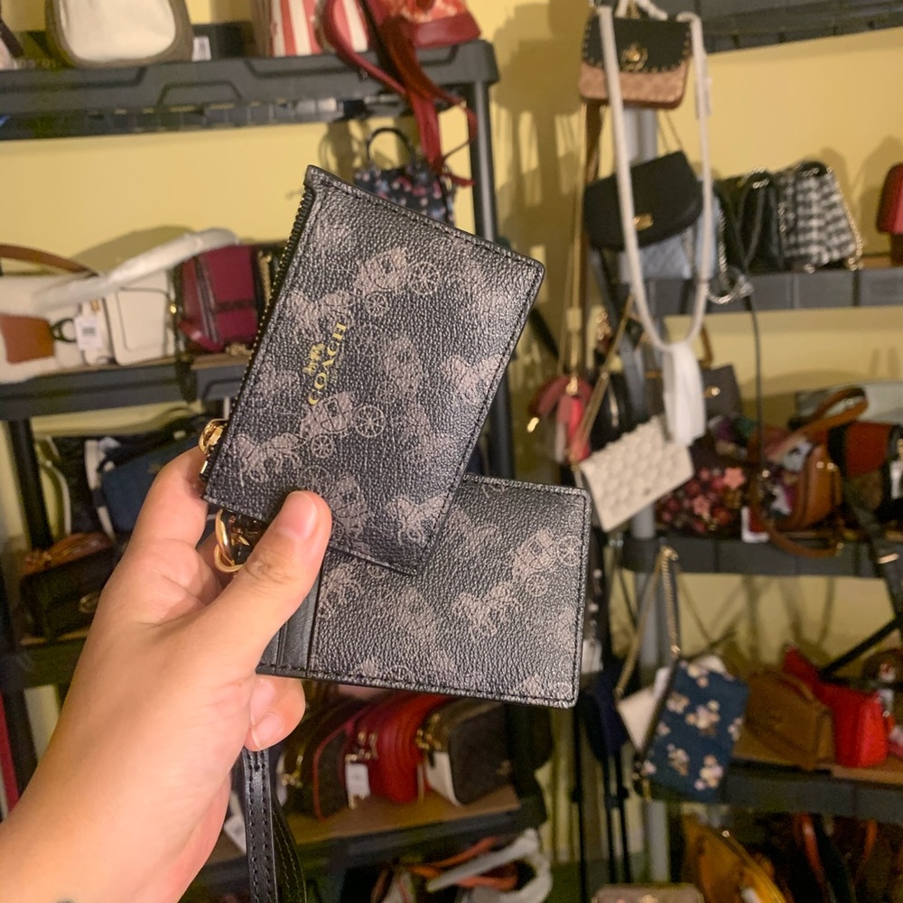 coach cardbag